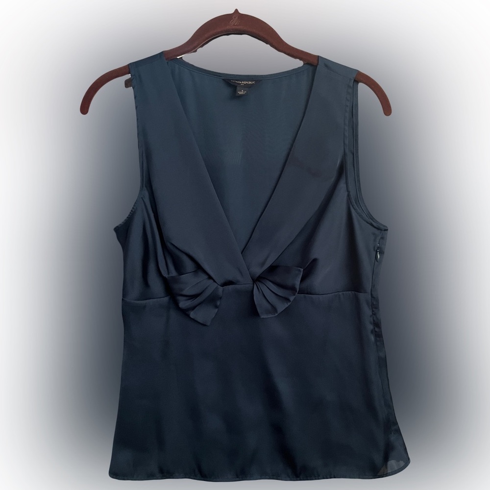 Banana Republic Women’s Sleeveless Top Navy Satin Size 4